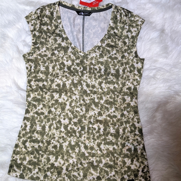 NWT North Face V Neck T-Shirt - Picture 3 of 11